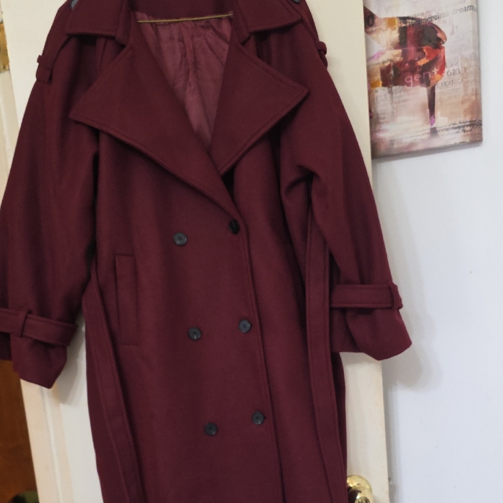 Elegant Burgundy Trench Coat...too large for me